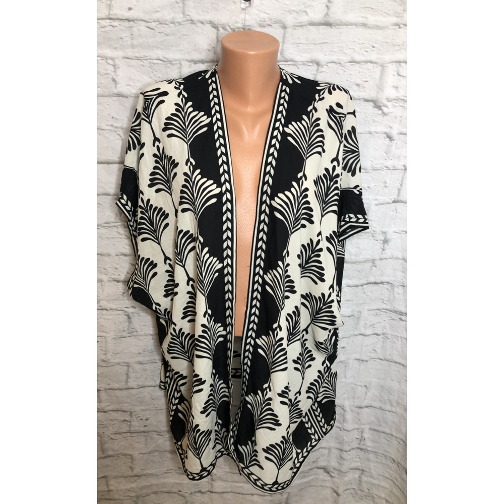 Women’s Kimono Top Open Front Max Studio Black White Leaves Lightweight Boho S